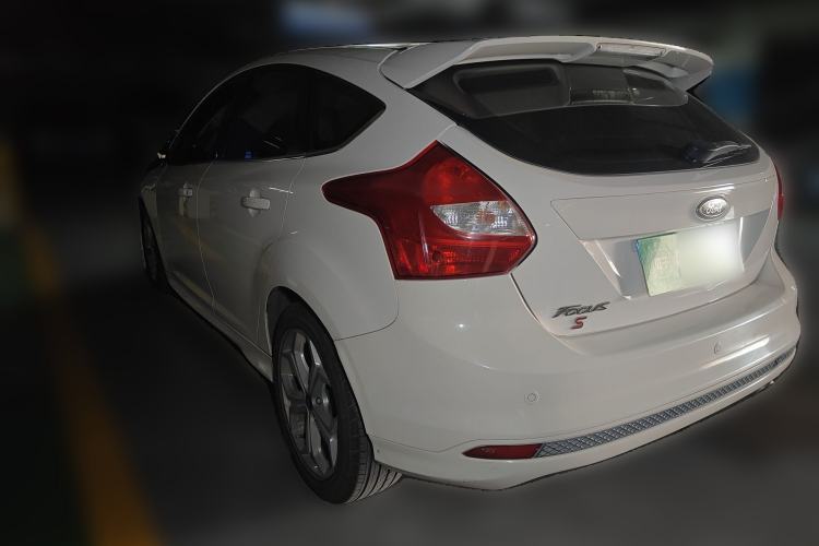 Used Ford Focus 2012 Hatchback 2.0L Automatic Luxury Sport Model Rear Left 45 Deg