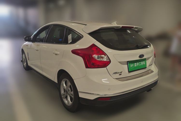 Used Ford Focus 2012 Hatchback 1.6L Automatic Fashion Edition Rear Left 45 Deg