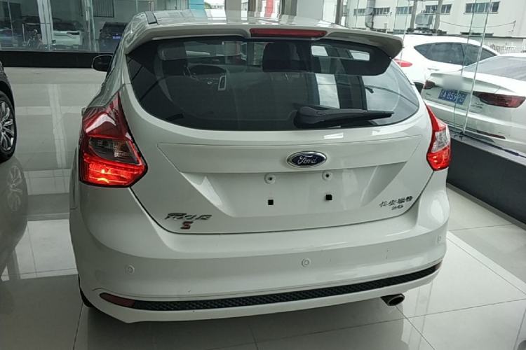 Used Ford Focus 2012 Hatchback 2.0L Automatic Luxury Sport Model Rear