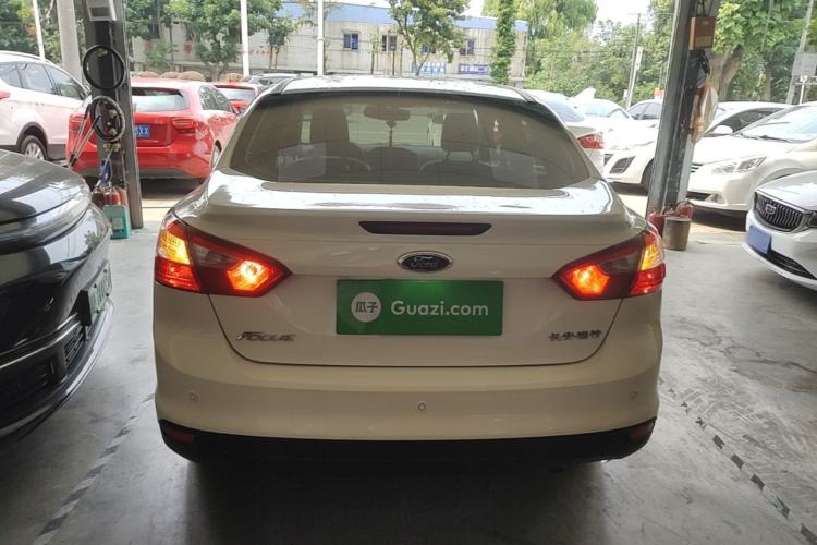 Used Ford Focus 2012 Sedan 1.6L Automatic Fashion Edition Rear