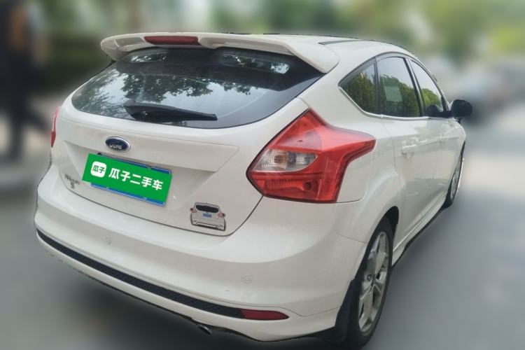 Used Ford Focus 2012 Hatchback 2.0L Manual Luxury Sport Model Rear Right 45 Deg