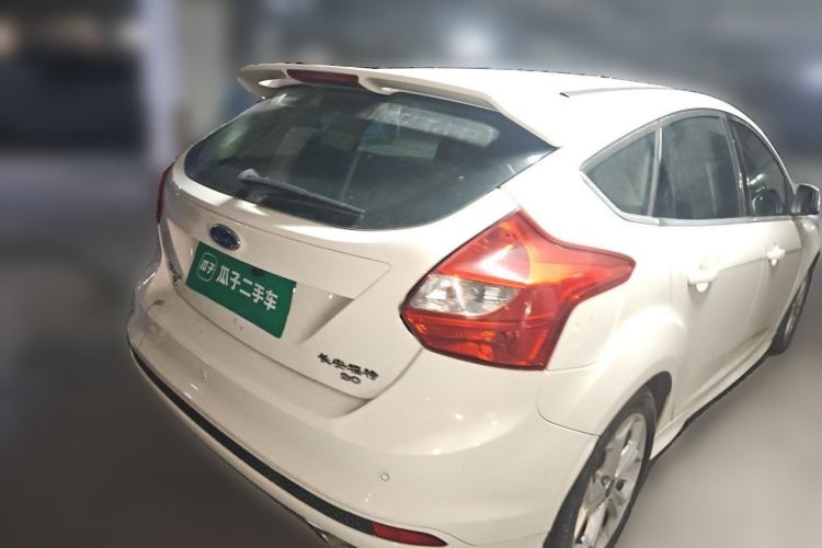 Used Ford Focus 2012 Hatchback 2.0L Automatic Luxury Sport Model Rear Right 45 Deg