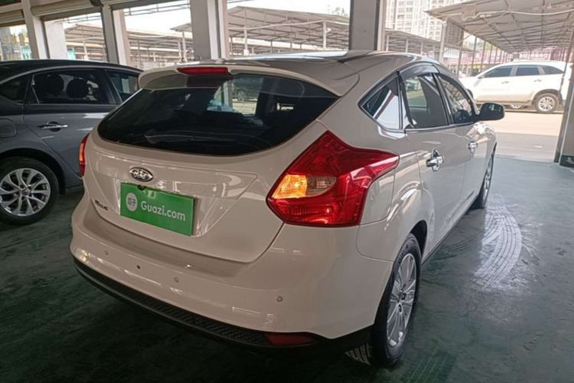Used Ford Focus 2012 Hatchback 1.6L Automatic Fashion Edition Rear Right 45 Deg