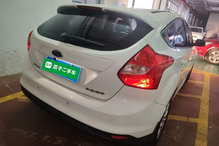 Used Ford Focus 2012 Hatchback 1.6L Automatic Comfort Model Rear Right 45 Deg