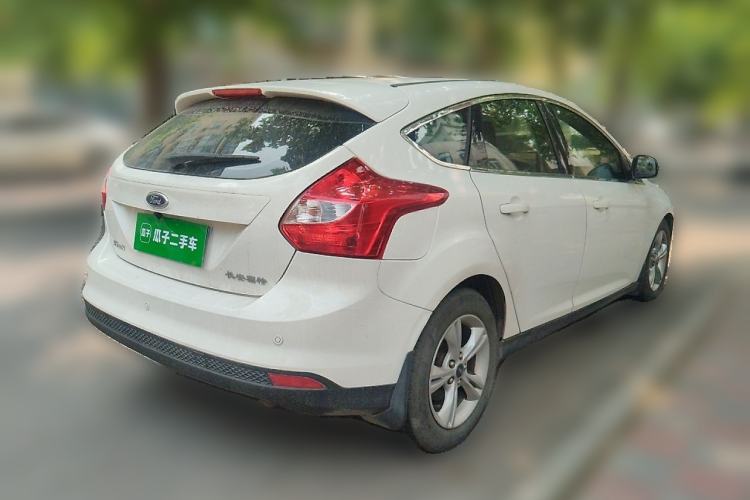 Used Ford Focus 2012 Hatchback 1.6L Manual Fashion Edition Rear Right 45 Deg