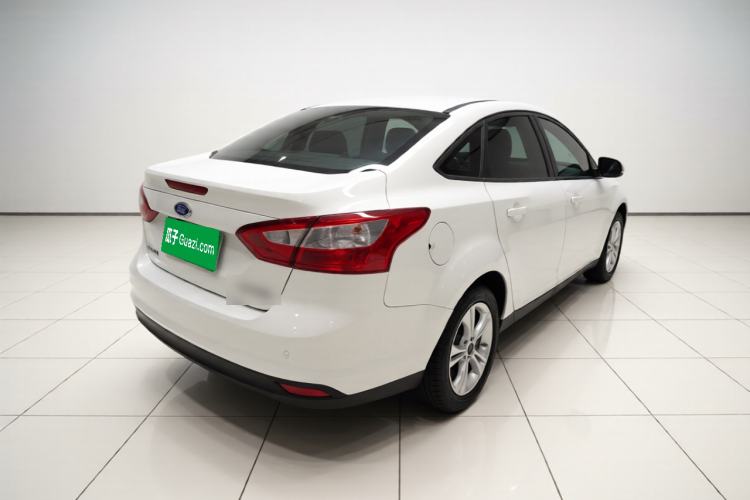 Used Ford Focus 2012 Sedan 1.6L Manual Fashion Edition Rear Right 45 Deg