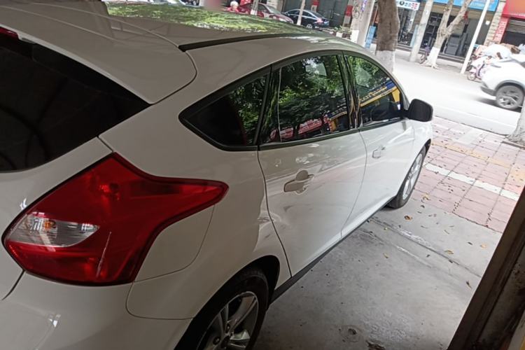 Used Ford Focus 2012 Hatchback 1.6L Automatic Fashion Edition Rear Right 45 Deg
