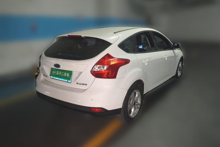 Used Ford Focus 2012 Hatchback 1.6L Manual Fashion Edition Rear Right 45 Deg