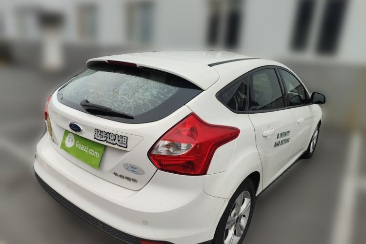 Used Ford Focus 2012 Hatchback 1.6L Manual Fashion Edition Rear Right 45 Deg