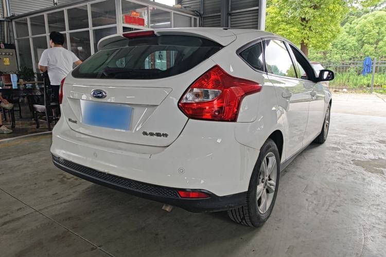 Used Ford Focus 2012 Hatchback 1.6L Automatic Fashion Edition Rear Right 45 Deg