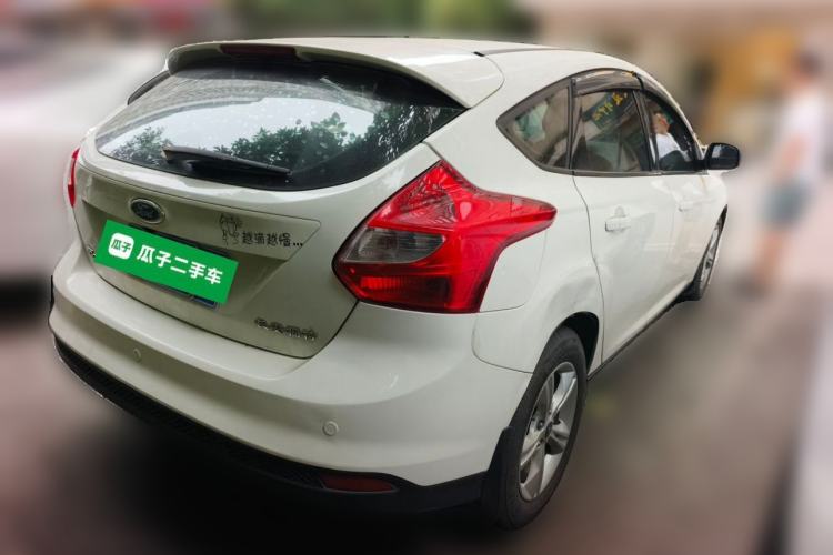 Used Ford Focus 2012 Hatchback 1.6L Automatic Fashion Edition Rear Right 45 Deg
