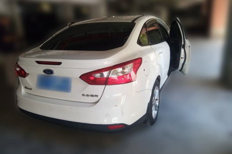 Used Ford Focus 2012 Sedan 1.6L Manual Fashion Edition Rear Right 45 Deg