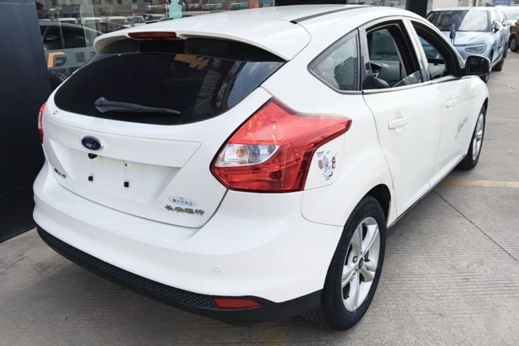 Used Ford Focus 2012 Hatchback 1.6L Automatic Fashion Edition Rear Right 45 Deg