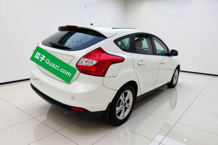 Used Ford Focus 2012 Hatchback 1.6L Manual Fashion Edition Rear Right 45 Deg