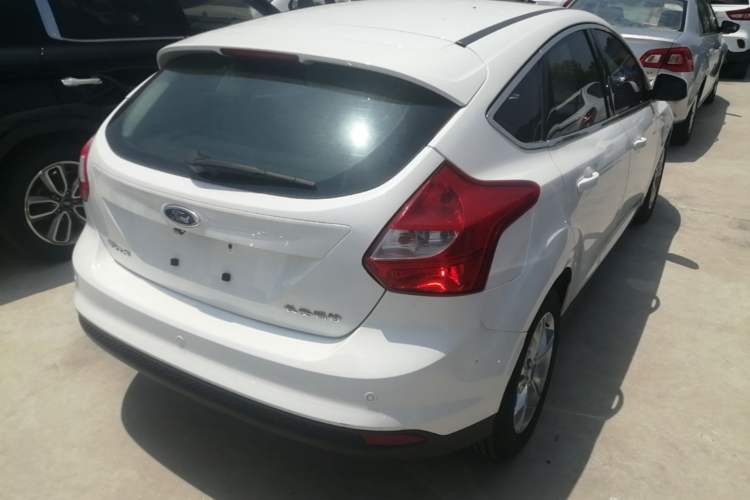 Used Ford Focus 2012 Hatchback 1.6L Automatic Fashion Edition Rear Right 45 Deg