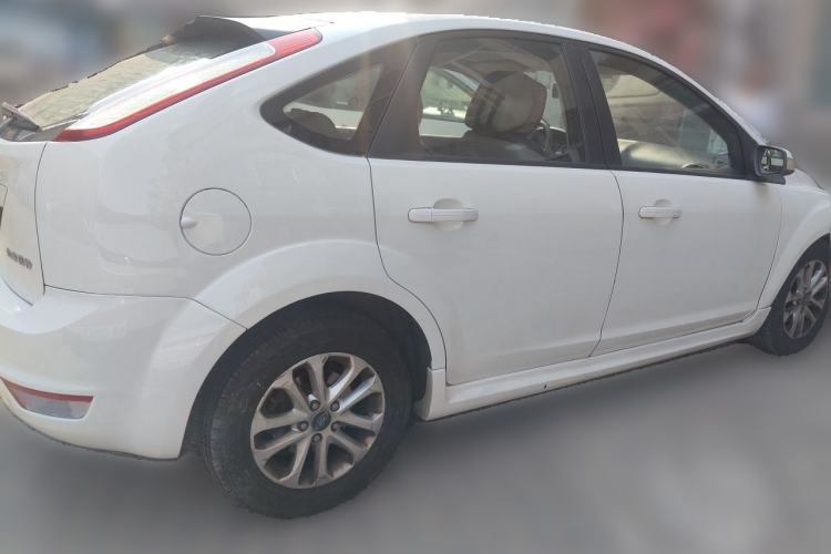 Used Ford Focus 2012 Hatchback Classic 1.8L Automatic Fashion Edition Rear Right 45 Deg