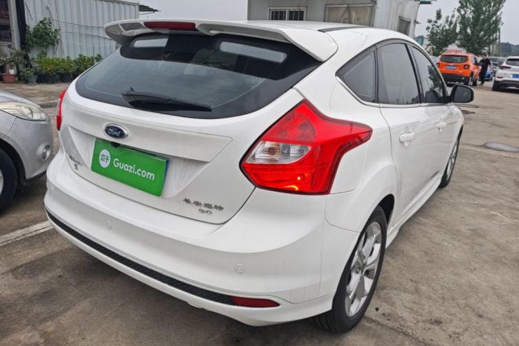 Used Ford Focus 2012 Hatchback 2.0L Automatic Luxury Sport Model Rear Right 45 Deg