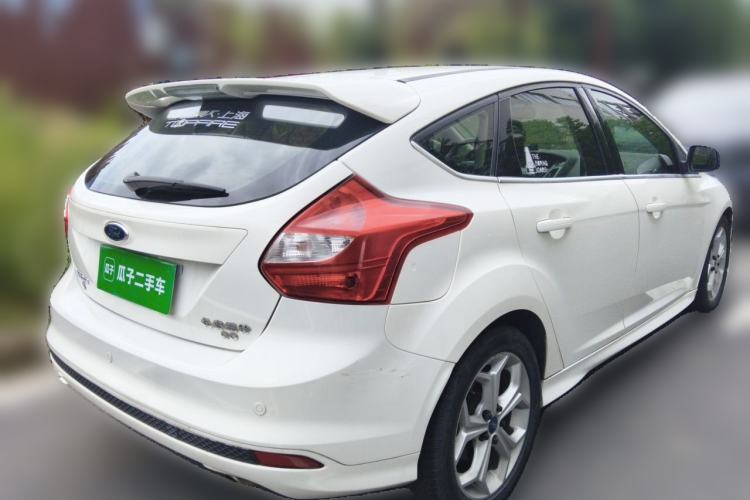 Used Ford Focus 2012 Hatchback 2.0L Automatic Luxury Sport Model Rear Right 45 Deg
