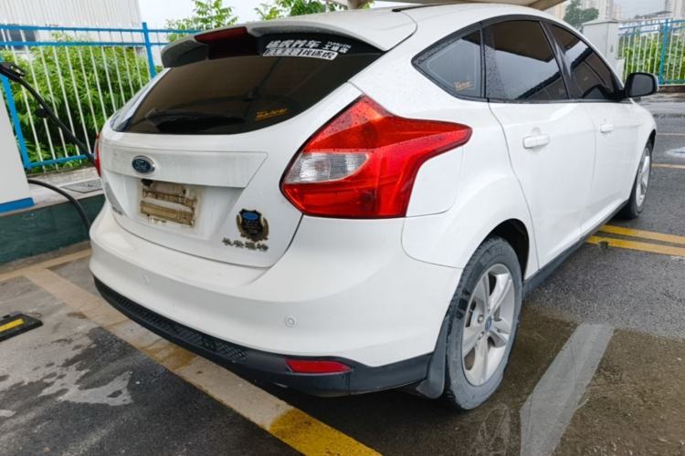 Used Ford Focus 2012 Hatchback 1.6L Automatic Fashion Edition Rear Right 45 Deg