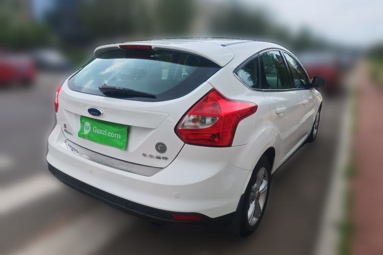 Used Ford Focus 2012 Hatchback 1.6L Manual Fashion Edition Rear Right 45 Deg