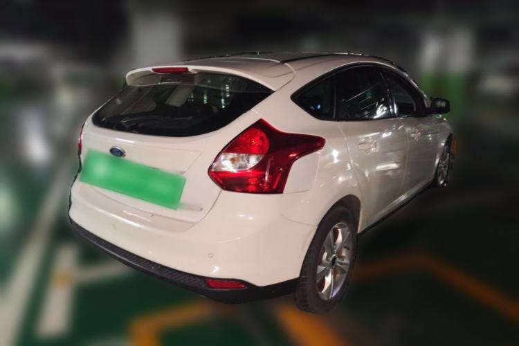 Used Ford Focus 2012 Hatchback 1.6L Automatic Fashion Edition Rear Right 45 Deg