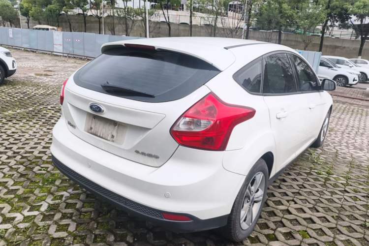 Used Ford Focus 2012 Hatchback 1.6L Automatic Fashion Edition Rear Right 45 Deg