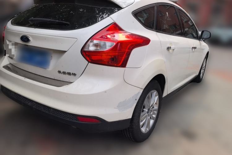 Used Ford Focus 2012 Hatchback 1.6L Automatic Comfort Model Rear Right 45 Deg