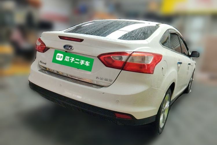 Used Ford Focus 2012 Sedan 1.6L Automatic Fashion Edition Rear Right 45 Deg
