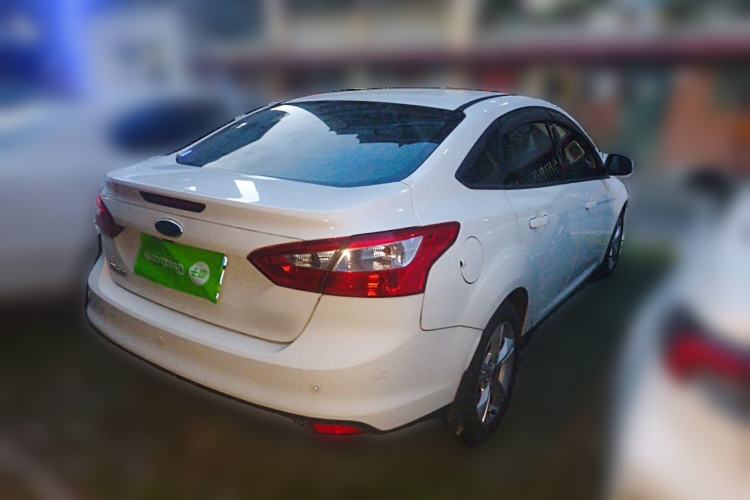 Used Ford Focus 2012 Sedan 1.6L Manual Fashion Edition Rear Right 45 Deg