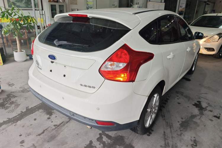 Used Ford Focus 2012 Hatchback 1.6L Automatic Comfort Model Rear Right 45 Deg