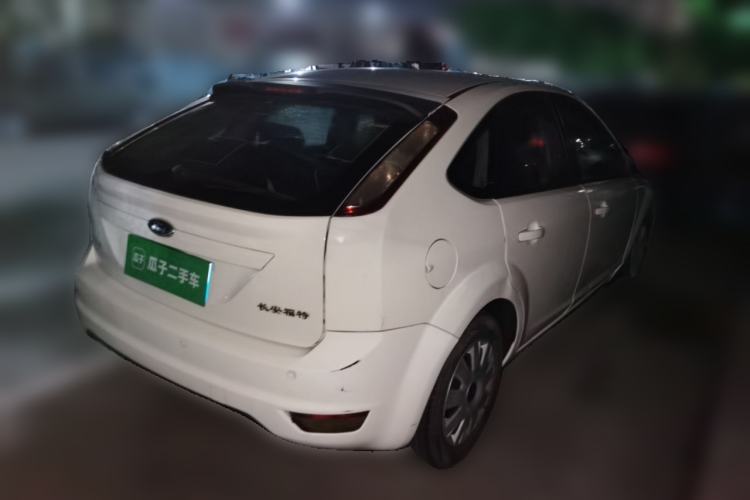 Used Ford Focus 2012 Hatchback Classic 1.8L Automatic Base Model Rear Right 45 Deg