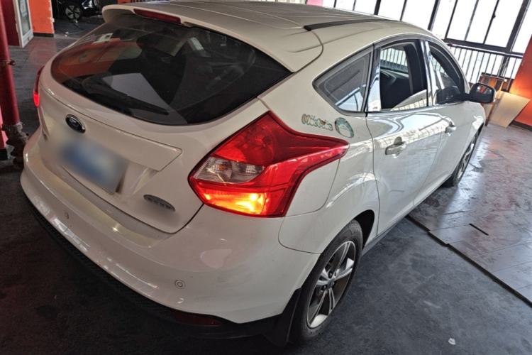Used Ford Focus 2012 Hatchback 1.6L Automatic Fashion Edition Rear Right 45 Deg