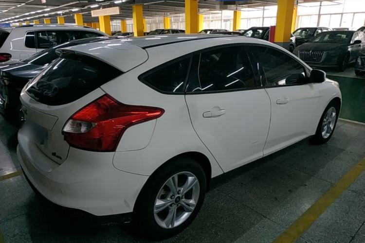 Used Ford Focus 2012 Hatchback 1.6L Automatic Fashion Edition Rear Right 45 Deg