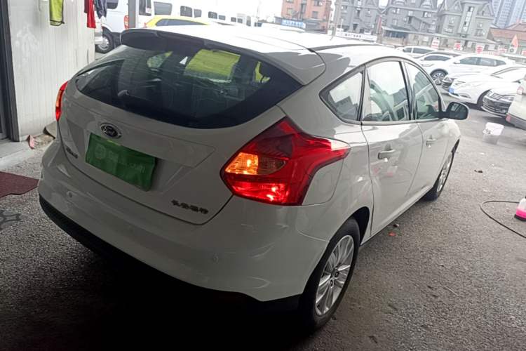 Used Ford Focus 2012 Hatchback 1.6L Automatic Comfort Model Rear Right 45 Deg