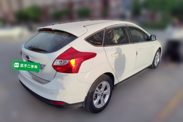 Used Ford Focus 2012 Hatchback 1.6L Automatic Fashion Edition Rear Right 45 Deg