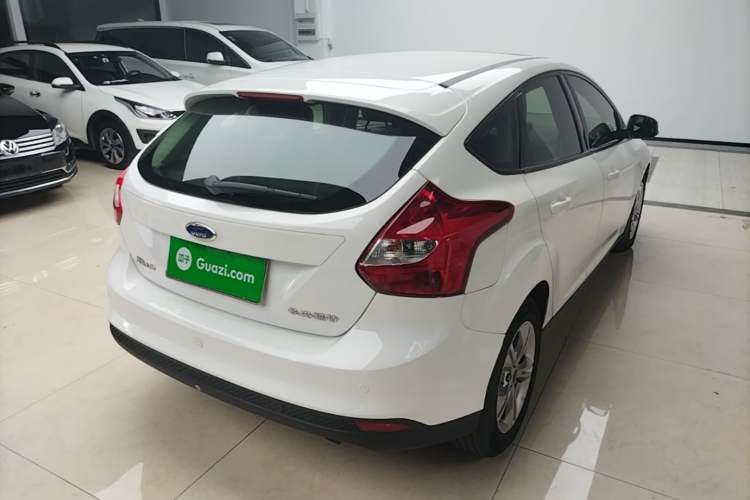 Used Ford Focus 2012 Hatchback 1.6L Automatic Fashion Edition Rear Right 45 Deg