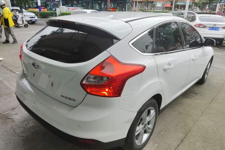 Used Ford Focus 2012 Hatchback 1.6L Automatic Fashion Edition Rear Right 45 Deg