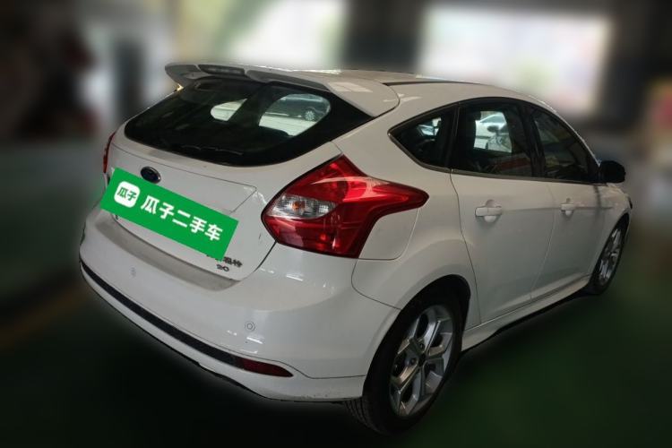 Used Ford Focus 2012 Hatchback 2.0L Automatic Luxury Sport Model Rear Right 45 Deg