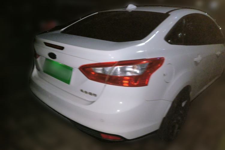 Used Ford Focus 2012 Sedan 1.6L Manual Fashion Edition Rear Right 45 Deg