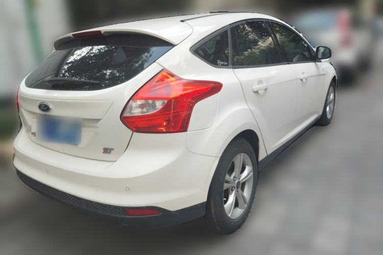 Used Ford Focus 2012 Hatchback 1.6L Automatic Fashion Edition Rear Right 45 Deg