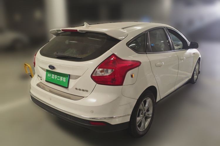 Used Ford Focus 2012 Hatchback 1.6L Automatic Fashion Edition Rear Right 45 Deg