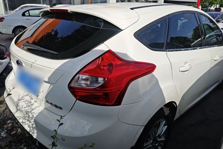 Used Ford Focus 2012 Hatchback 1.6L Automatic Comfort Model Rear Right 45 Deg