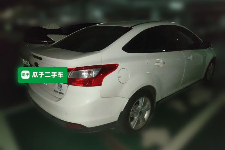 Used Ford Focus 2012 Sedan 1.6L Automatic Fashion Edition Rear Right 45 Deg