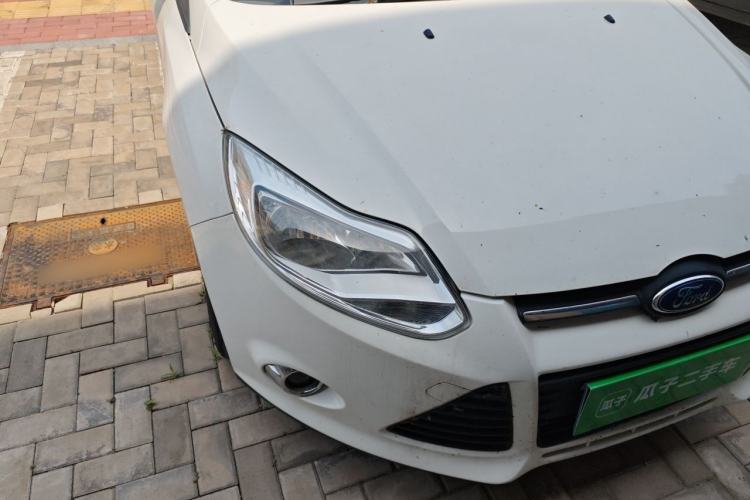 Used Ford Focus 2012 Hatchback 1.6L Manual Fashion Edition Right Front Headlight