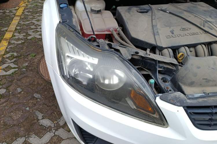 Used Ford Focus 2012 Hatchback Classic 1.8L Manual Base Model Right Front Headlight