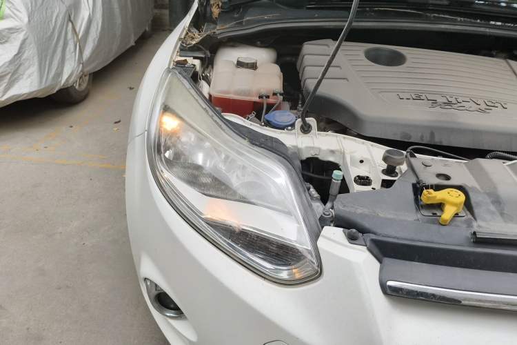 Used Ford Focus 2012 Hatchback 1.6L Automatic Fashion Edition Right Front Headlight