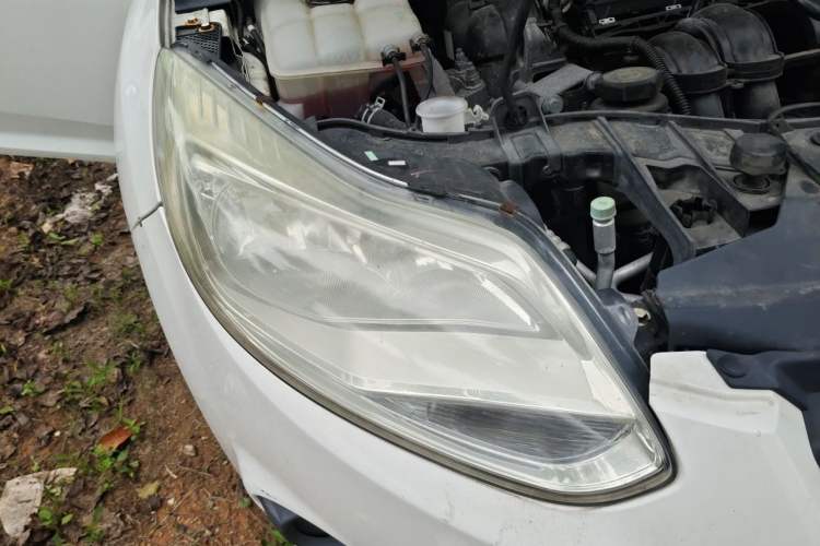 Used Ford Focus 2012 Hatchback 1.6L Automatic Comfort Model Right Front Headlight