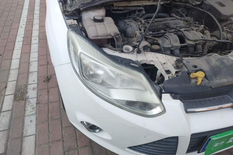 Used Ford Focus 2012 Sedan 1.6L Automatic Fashion Edition Right Front Headlight