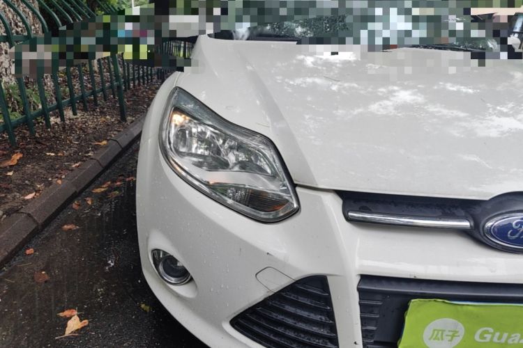 Used Ford Focus 2012 Sedan 1.6L Automatic Fashion Edition Right Front Headlight
