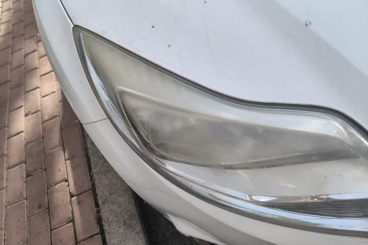Used Ford Focus 2012 Hatchback 1.6L Automatic Fashion Edition Right Front Headlight